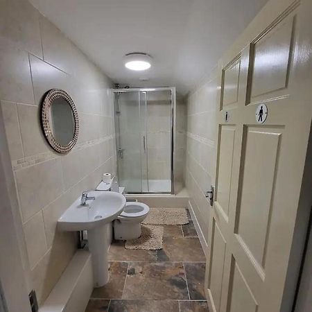 The Dublin Packet - Single Room 2 Холихед Экстерьер фото